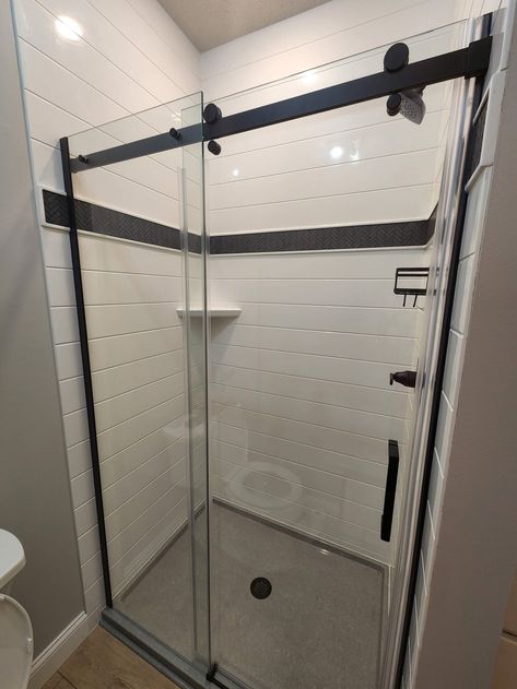 Shower Surround Panels, Onyx Bathroom Ideas, Onyx Shower, Onyx Wall, Bathroom Shower Walls, Bathtub Walls, Shower Wall Panels, Cabin Bathrooms, Master Shower