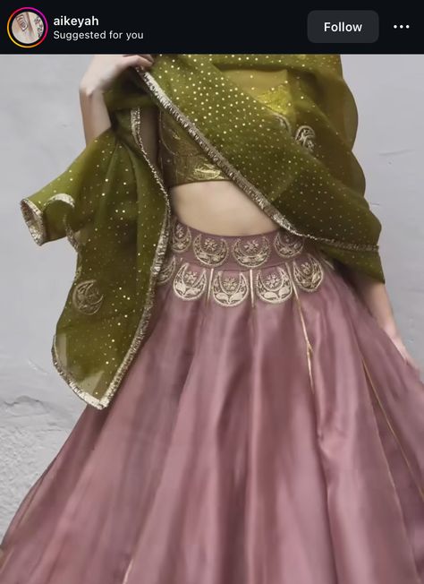 Color Combinations For Lehenga, Mukaish Work Lehenga, Lehenga Designs Simple, Girls Dresses Sewing, Latest Bridal Dresses, Traditional Indian Dress, Elegant Blouse Designs, Traditional Indian Outfits, Indian Dresses Traditional