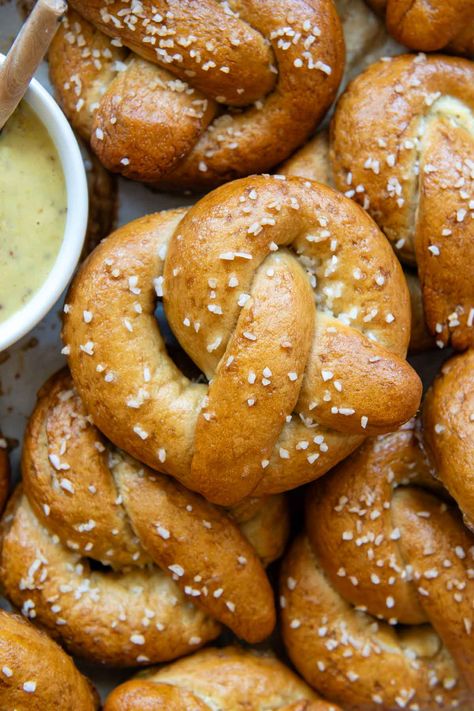 Gluten Free Soft Pretzel Recipe, Hello Auntie, Gluten Free Soft Pretzels, Gluten Free Meals, Soft Pretzel Recipe, Gluten Free Cookbooks, Gluten Free Yeast Free, Gluten Free Pretzels, Homemade Pretzels