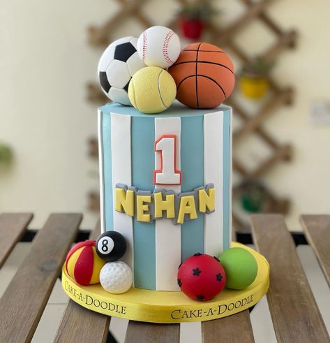 Ball Theme Birthday, Sports Birthday Cakes, Cakes For Kids, Sports Themed Cakes, Baby Boy Birthday Cake, Blue Birthday Cakes, 2nd Birthday Boys, Sports Theme Birthday, Ball Birthday Parties