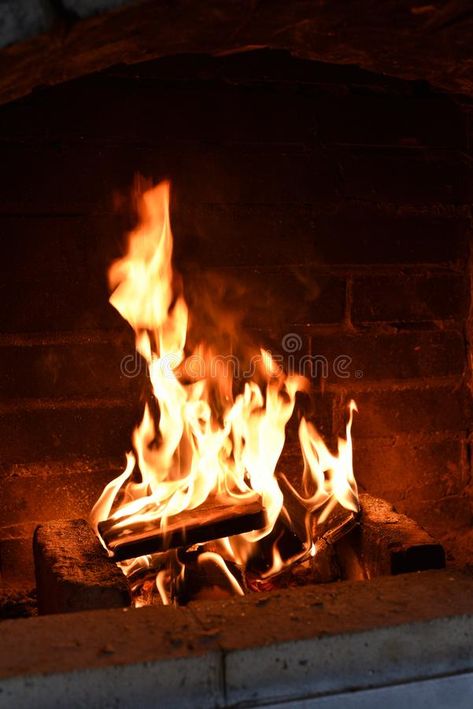 Fire wood burning in the oven. Fire wood burning in the oven. Fire wood burning , #Aff, #burning, #oven, #Fire, #wood, #street #ad Firewood Cooking, Italian Bake, Kitchen Brick, Fireplace Cooking, Energy Food, Chemical Energy, Wood Burning Oven, Good Morning Greeting Cards, Burning Wood