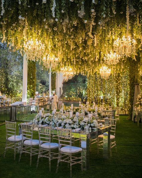 Intimate Home Wedding, Weddings Decorations Elegant Romantic, Wedding Setup, Dream Wedding Reception, Forest Theme Wedding, Wedding Entrance Decor, Lights Wedding Decor, Dream Wedding Decorations, Wedding Planning Decor