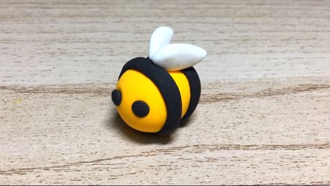 Clay
Polymer
Sculpt
Mold
Pikky clay Cute Animals From Clay, Inspo Clay Ideas, Clay Crafts Ideas Easy, Easy Modeling Clay Ideas Simple, Animal Sculptures Clay Easy, Model Magic Animals, Clay Mini Figures, Bee Clay, Mini Polymer Clay Ideas