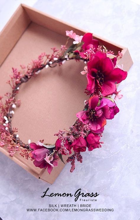 Hair Color Ideas Summer, Trendy Hair Color Ideas, Diy Floral Crown, Flower Jewellery For Haldi, Summer Hair Color Ideas, Flower Jewelry Designs, Wedding Flower Jewelry, Săpunuri Handmade, Bridal Jewelry Sets Brides