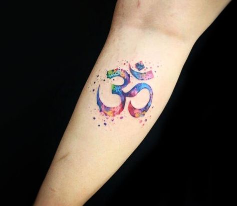 Om Tattoo Color, Om Lotus Tattoo, Ohm Tattoo, Om Symbol Tattoo, Om Tattoo Design, Ohm Symbol, Om Sign, Birthday Tattoo, Unalome Tattoo