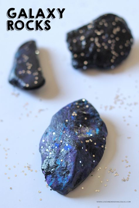 Galaxy Rocks - Love and Marriage Galaxy Rocks, Diy Galaxie, Galactic Starveyors Vbs 2017, Galaxy Crafts, Galaxy Projects, Galaxy Party, Galaxy Slime, Diy Galaxy, Anniversaire Harry Potter