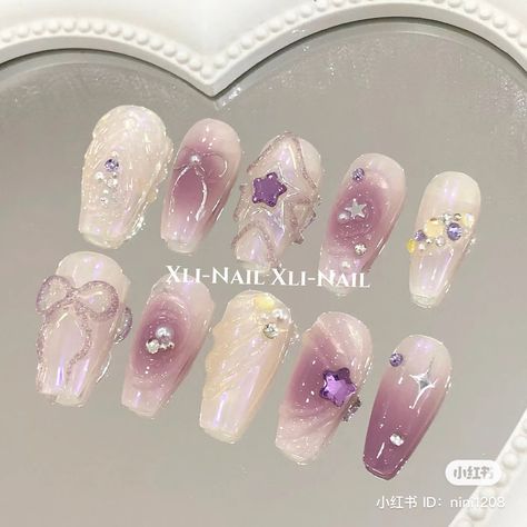 Purple Coquette Nails, Belle Nails, Classy Nail Art Ideas, Tape Nail Art, Unique Nail Art, Eye Nail Art, Fake Nails Designs, Lilac Nails, Pretty Nail Colors