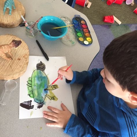 Inquiring Minds: Mrs. Myers' Kindergarten: Dinosaurs: The Beginning Investigations Dinosaur Provocations, Dinosaur Exploration, Dinosaur Inquiry, Dinosaurs Eyfs, Dinosaurs Kindergarten, Dinosaur Small World, Thema Dino, Dinosaur Classroom, Crafts By Month