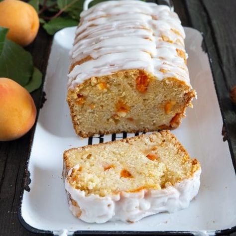 Apricot Bread Recipe, Apricot Bread, Apricot Recipes, Breakfast Bread Recipes, Quick Bread Recipes, Bread Recipes Sweet, Easy Bread Recipes, Quick Breads, Easy Bread