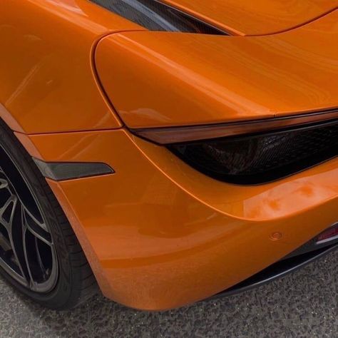 Veuve Clicquot Aesthetic, Orange Aperol Spritz, Orange Aesthetics, Orange Mclaren, Formula 1 Mclaren, F1 Girl, Fan Aesthetic, Orange Blood, Channel Orange