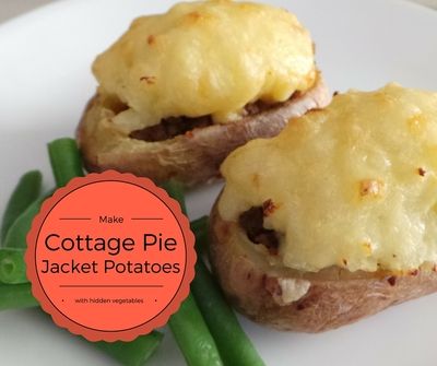 Cottage Pie Jacket Potatoes Bolognaise Recipe, Bolognaise Sauce, Recipes Kids Can Make, Jacket Potatoes, Veg Recipe, School Lunch Recipes, Dinner For One, Jacket Potato, Hidden Veggies