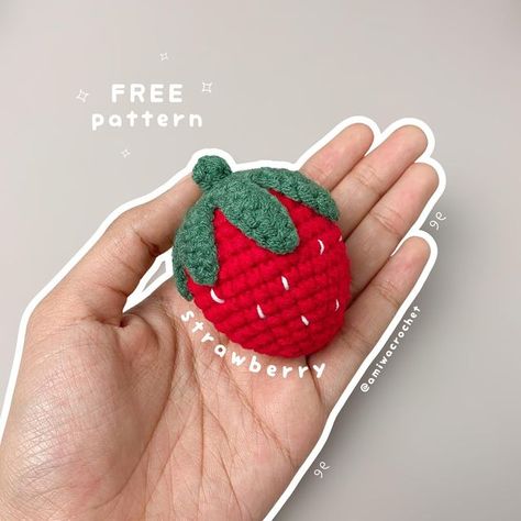 Strawberry Crochet Pattern, Strawberry Crochet, Crochet Strawberry, Fruit Pattern, So Sorry, Free Sign, Unique Crochet, Pattern Crochet, Easy Projects