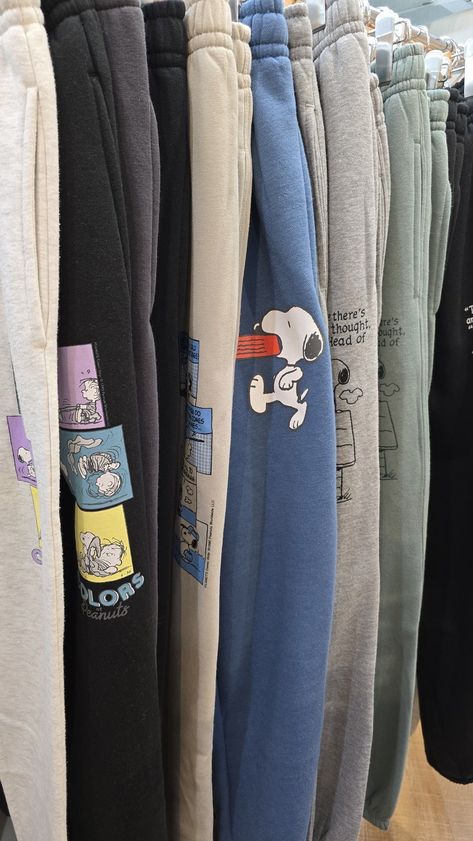 Snoopy Clothes, Snoopy Things, Easy Trendy Outfits, Casual Style Outfits, Dream Clothes, Comfy Outfits, Aesthetic Clothes, Everyday Fashion, Trendy Outfits