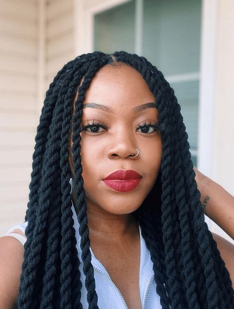 Yarn Twists Hairstyles, Yarn Twist Hairstyles Protective Styles, African Braids With Threads, Yarn Styles Hair Braids, Wool Twists Hairstyles, Yarn Wool Hairstyles, Wool Braids Hairstyles Natural Hair, Hairstyles With Wool Thread, Braids With Wool Hairstyles