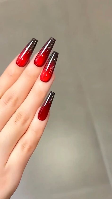 Black Red And Gold Nail Designs, Nail Art Designs Red And Black, Black And Red Nails Design Ideas, Black And Red Nail Inspo Acrylic, Crimson Nails Designs, Black And Red Nails Ideas Simple, Red Nail Design Ideas, Black Gel Nails Designs, Black And Red Square Nails