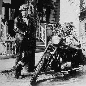 pictures of sexy guys on motorcycles | Actors Who Ride Motorcycles Biker Movies, Moto Triumph, Triumph Thunderbird, The Wild One, Triumph Bikes, British Motorcycles, Art Of Manliness, Motorcycle Pictures, Old Motorcycles