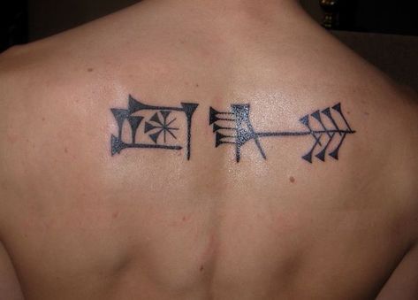 Cuneiform Tattoo, Sumerian Symbols, Sumerian Cuneiform, Vampire Photo, Ancient Sumer, Persian Tattoo, Earth Tattoo, Ancient Sumerian, Ancient Mesopotamia