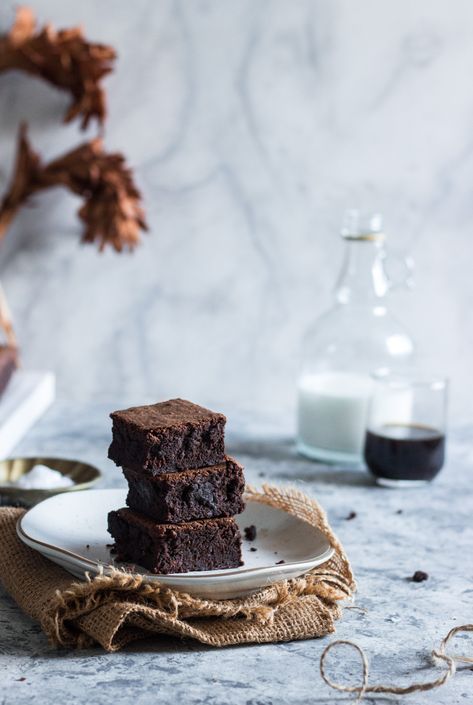 The Brownies Diaries – Pt. 1 – The Foodscape Whole Wheat Brownie Recipe, Brownies Decorados, Food Photography Cake, Potato Brownies, Raspberry Brownies, Sweet Potato Brownies, Dessert Photography, Food Substitutions, Delicious Brownies