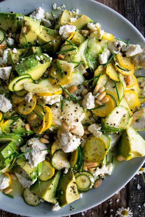 What To Make With Summer Squash, Summer Squash Salad Recipes, Squash Salad Recipes Summer, Light Summer Meals Dinners, Garden To Table Recipes, Avocado Healthy Recipes, Squash Salad Recipes, Ricotta Salad, Summer Squash Salad