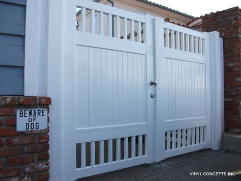 Dog Fencing Ideas, Dog Fencing, Double Gates, Gate Design Ideas, Backyard Retaining Walls, Vinyl Gates, Dog Doors, Door And Window Design, Window Grill Design Modern