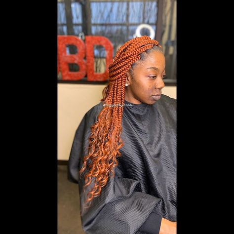 Danni . on Instagram: “length: 20 inch style : goddess box braids  color : 350😝  book your next box braid install here :…” Style Goddess Box Braids, Color 350 Knotless Braids, 350 Knotless Braids, Braids On Black Hair, 350 Braids, Box Braids Colors, Box Braids Color, Braids Colors, Braids Color