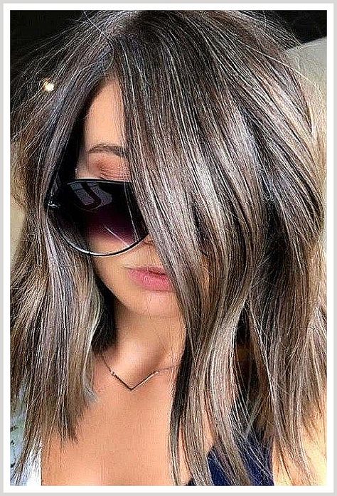 Winter Hair Color - Who doesn't enjoy getting a great deal from leading brands. Click to find out more TODAY! Bayalage Hair, Brunette Balayage, Blending Gray Hair, Hair 2018, Balayage Brunette, Ombre Hair Color, Hair Color Balayage, Cool Hair Color, Hair Color Ideas