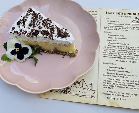 Weidmann’s Black Bottom Pie  - Mississippi Magazine Black Bottom Pie Recipe, Black Bottom Pie, Desserts Pie, Breakfast Casserole With Bread, Sugar Free Recipes Desserts, Candy Cakes, Black Bottom, Dessert Bread, Sugar Free Recipes