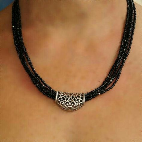 Dark Silver Jewelry, Black Beaded Necklace, Black Beads Mangalsutra, Black Beads Mangalsutra Design, Diy Jewelry Necklace, Beaded Necklace Designs, Beaded Necklace Diy, Black Beaded Jewelry, Black Bead Necklace