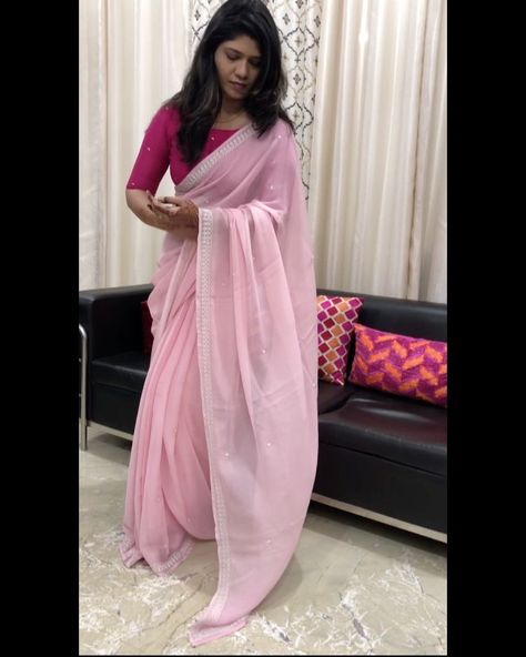 PALASH on Instagram: “Never thought that chiffon saree could be this much light 🥰🥰 I loved its fall and elegant feel ❤❤ This one is our pastel pink pure chiffon…” Pink Saree Look, Light Pink Saree, Muslin Saree, Its Fall, Pure Chiffon, Saree Look, Chiffon Saree, Pink Saree, It's Fall