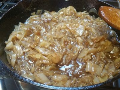 coke and onions recipe Hot Dog Onion Sauce Recipe, Hot Dog Street Food, Fried Onions Recipe, Hot Dog Sauce Recipe, Hot Dog Chili Sauce, Hot Dog Sauce, Hot Dogs Recipes, Hot Dog Toppings, Dog Cart