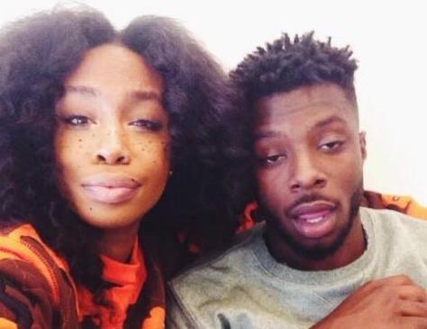 Isaiah Rashad, Iconic Movie Posters, Professional Help, Latest Celebrity News, Indie Pop, Hip Hop Rap, Pop Singers, Black Women Fashion, She Song