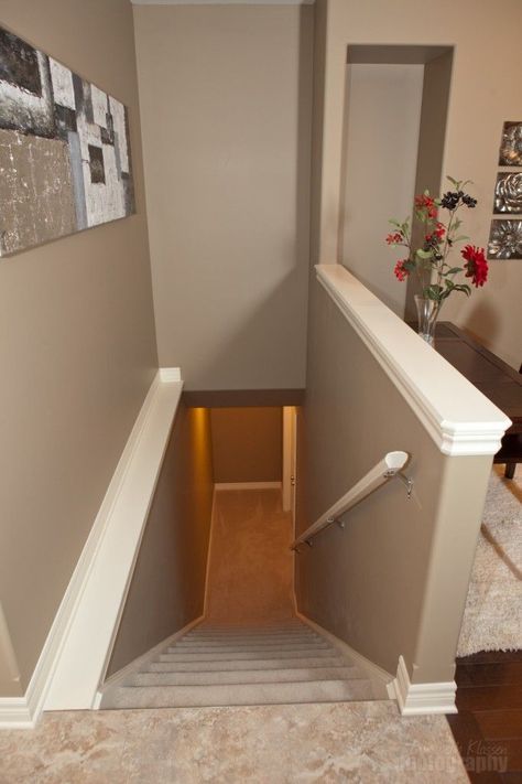 Build A Half Wall, Open Basement Stairs, Half Wall Ideas, Basement Stairway, Stairway Ideas, Stairwell Ideas, Basement Staircase, Diy Stair Railing, Open Basement