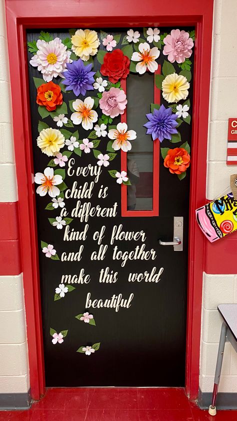 Classroom Door Flowers, Flower Door Decorations, Flower Bulletin Board Ideas, Spring Door Ideas For Classroom, Door Decorations Classroom Spring, Spring Door Ideas, Spring Classroom Ideas, Spring Classroom Door Ideas, Floral Classroom Theme