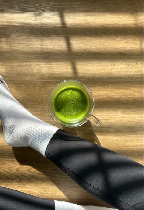 Green Fitness Aesthetic, Gut Health Aesthetic, 2025 Lifestyle, Starbucks Matcha, Choose Peace, Health Aesthetic, Green Drink, Wellness Club, Green Drinks