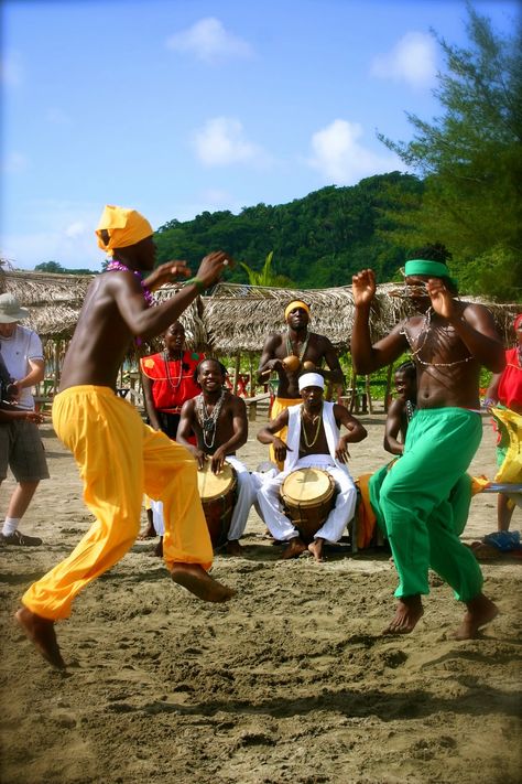 Deforestation in La Mosquitia, Honduras Honduras Art, Spanish Projects, Latina Baddie, Honduras Flag, Spanish Heritage, Jamaican Culture, African Dance, Caribbean Culture, Tegucigalpa