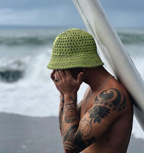 Crochet Caps For Men, Crochet Bucket Hat For Men, Crochet Bucket Hat Men, Bob Crochet, Cm Studio, Crochet Mens Hat, Bucket Hat Crochet, Crochet Men, Funky Hats