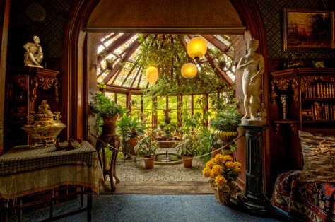 Mark Twain's Conservatory by Frank C. Grace (Trig Photography), via Flickr Ghost Tour, House Museum, Plants And Flowers, Mark Twain, House Room, House Inspo, Garden Room, Of Wallpaper, 인테리어 디자인