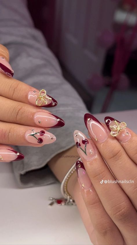 Gold And Red Nails, Manicures Ideas, Nails Sets, Funky Fingers, Cute Simple Nails, Girly Acrylic Nails, Cute Acrylic Nail Designs, Pretty Gel Nails, Cute Gel Nails