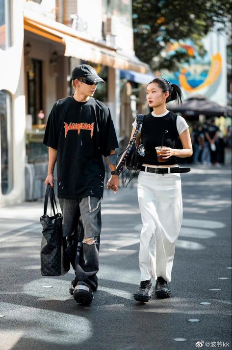 Black Hair Anime Guy, Crocs Outfit, China Street Fashion, Crop Top And Leggings, Fashion Vocabulary, Stylish Couple, Hoodie Outfit, Fashion Couple, Fashion Details