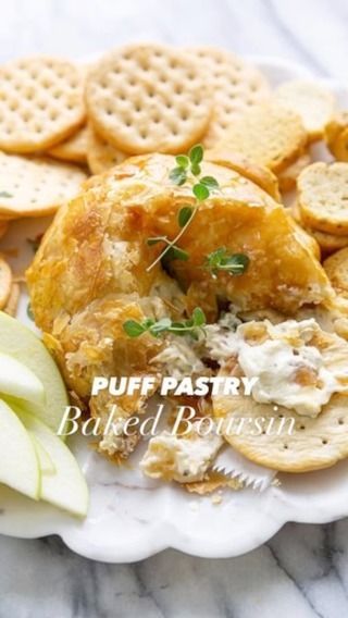 Courtney Whitmore Pizzazzerie® on Instagram: "Baked Boursin Cheese with Bacon Jam! 🧀🥓 This easy party appetizer is absolutely delicious, and if you love Baked Brie, you’ll love this one too! 🙌🏻🫶🏻 SAVE this for the holidays too! A NEW FAVE!   Here’s what you’ll need: - 1 sheet of puff pastry  - Boursin Cheese (any flavor!) - Bacon Jam  - 1 egg (for egg wash) - Garnishes: hot honey, fresh herbs   Preheat the oven to 400 degrees F. Line a baking sheet with parchment paper and unroll a thawed sheet of puff pastry. Place your unwrapped @boursincheese round in the middle. Top with bacon jam (or fig jam!) and trim off a bit of excess puff pastry. Wrap the puff pastry around the cheese and pinch the seams together. Brush with egg wash and bake for about 25 minutes or until golden brown. Driz Baked Boursin Cheese With Bacon Jam, Boursin Cream Cheese Puff Pastry Appetizer, Boursin Cheese Recipes Appetizer Ideas, Baked Boursin Cheese, Boursin Cheese Appetizers, Puff Pastry Bacon, Baked Boursin, Courtney Whitmore, Cream Cheese Puff Pastry