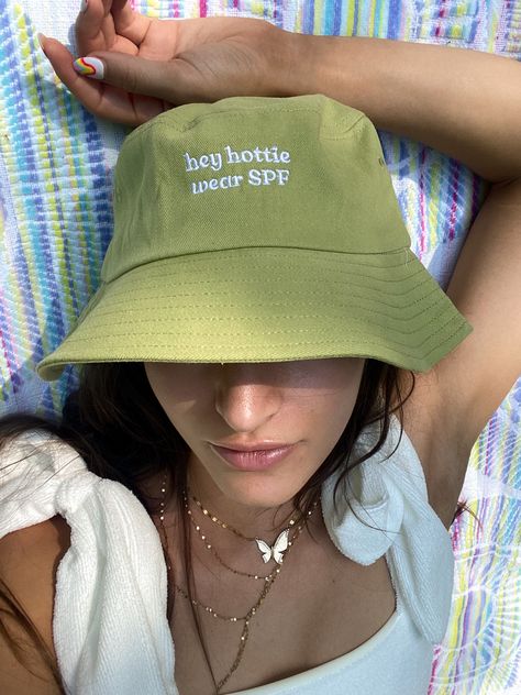 spf all day every day🧴 laying out fit> summer fit, summer aesthetic, habit skin, skincare, spf, sunshine, bucket hat, green aesthetic Aesthetic Bucket Hat, Bucket Hat Aesthetic, Green Bucket Hat, Hat Aesthetic, Fit Summer, Swag Shoes, Summer Bucket, Green Aesthetic, Summer Aesthetic