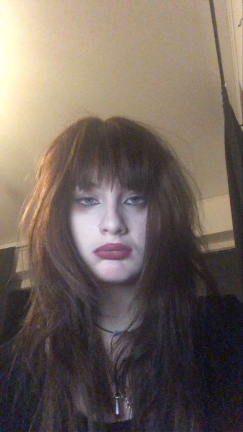 Brown Hair Goth, Buffalo Shoes, Final Girl, Make Up Inspo, Pretty Faces, Pencil Portrait, Makeup Inspo, Hair Inspo, Brown Hair