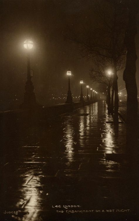 1900s Aesthetic, Paris 1920s, 1920s Aesthetic, Greece Landscape, British Aesthetic, Aesthetic London, London Night, London Aesthetic, Old London