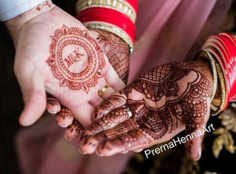 Round Mehndi Design, Mehndi Style, New Bridal Mehndi Designs, Mehndi Designs Bridal Hands, Henna Art Designs, Henna Tattoo Designs Simple, Beautiful Henna Designs, Wedding Mehndi Designs, Mehndi Designs Front Hand