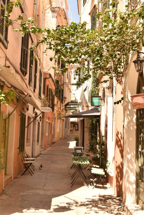 Hidden cafes in Corfu old town. - Evita Travels The World Corfu Greece Old Town, Greek Town Aesthetic, Corfu Greece Photography, Corfu Town Greece, Corfu Photography, Corfu Greece Aesthetic, Aesthetic Town, Corfu Old Town, Greek Town