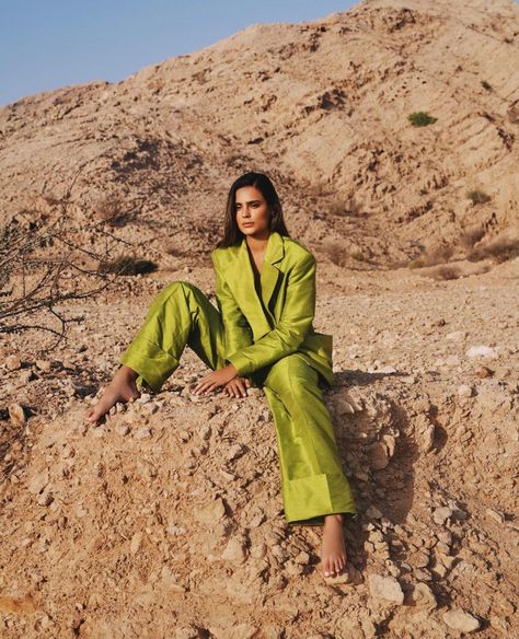 Rocky Mountain Photo Shoot, Joshua Tree Editorial, Desert Fashion Photoshoot, Vasquez Rocks Photoshoot, Outdoor Editorial Shoot, Desert Aesthetic Fashion, Outdoor Fashion Shoot, Desert Fashion Shoot, Desert Fashion Editorial