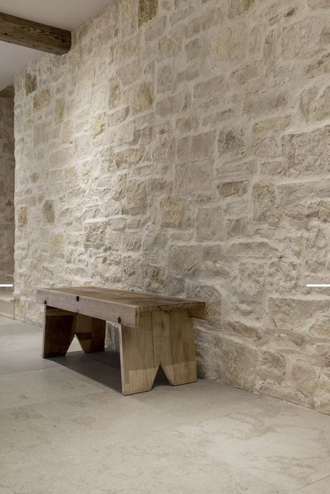 Feature Stone Wall, Stone Entryway, Stone Feature Wall, Stone Walls Interior, Cotswolds Cottage, Stone Accent Walls, Stone Wall Design, Limestone Wall, Stone Interior