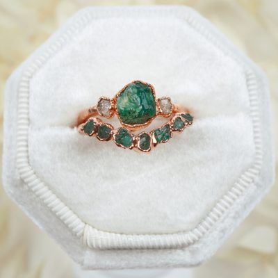 Raw Gem Ring Engagement, Raw Stone Engagement Ring Set, Uncut Emerald Engagement Ring, Non Diamond Engagement Rings Capucinne, Ethical Engagement Ring Eco Friendly, Self Engagement Ring, Raw Gem Engagement Ring, Raw Rock Engagement Ring, Hippy Rings Engagement