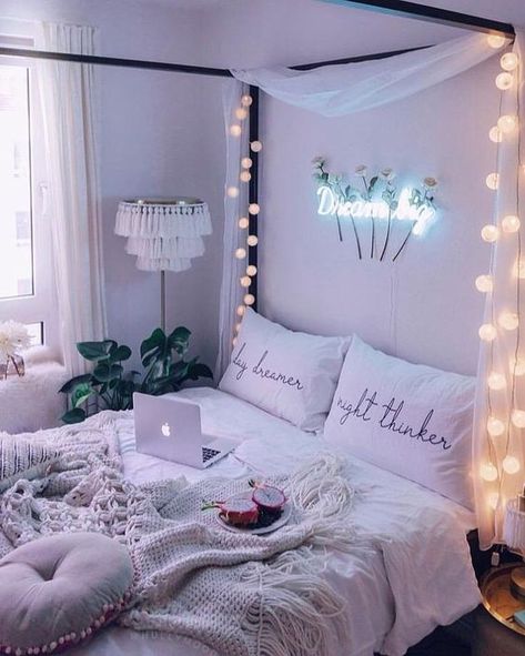 14+ Fabulous Bedroom Ideas For Girls That You Will Love #GirlsBedroomIdeas #BedroomDecor #Girls #Teen #BedroomIdeas #Couple #Twice #Teenagers #GirlsRoom #Shared #ForSmallRoom #10YearOld #8YearOld Teenage Room Decor, Hiasan Bilik Tidur, Cute Bedroom Ideas, White Bed, Dekorasi Kamar Tidur, Room Apartment, Teen Bedroom Decor, Girl Bedroom Decor, Bedroom Layouts