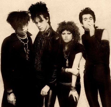 The Cramps on Tumblr Goth Bands, The Cramps, Chuck Berry, Hardcore Punk, Gothic Rock, My Past, New Romantics, Rock'n Roll, Best Rock